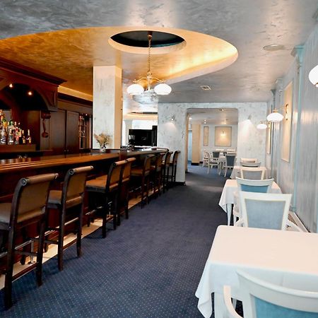 Family Hotel Lazur Кюстендил Екстер'єр фото
